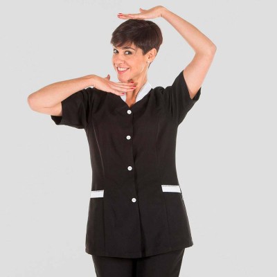 Blusa de limpieza de mujer semientallada de manga corta negra