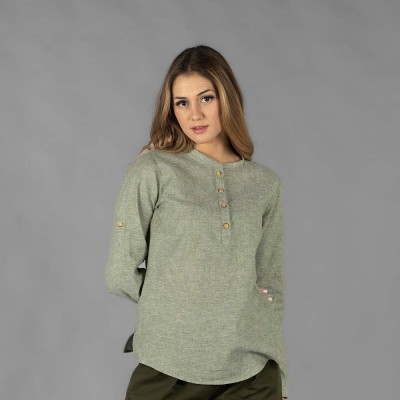 Camisa de trabajo de mujer de lino para personal de hostelería musgo