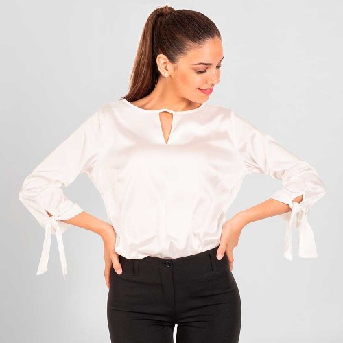 Blusa de trabajo blanca elegante de mujer para hoteles de manga larga