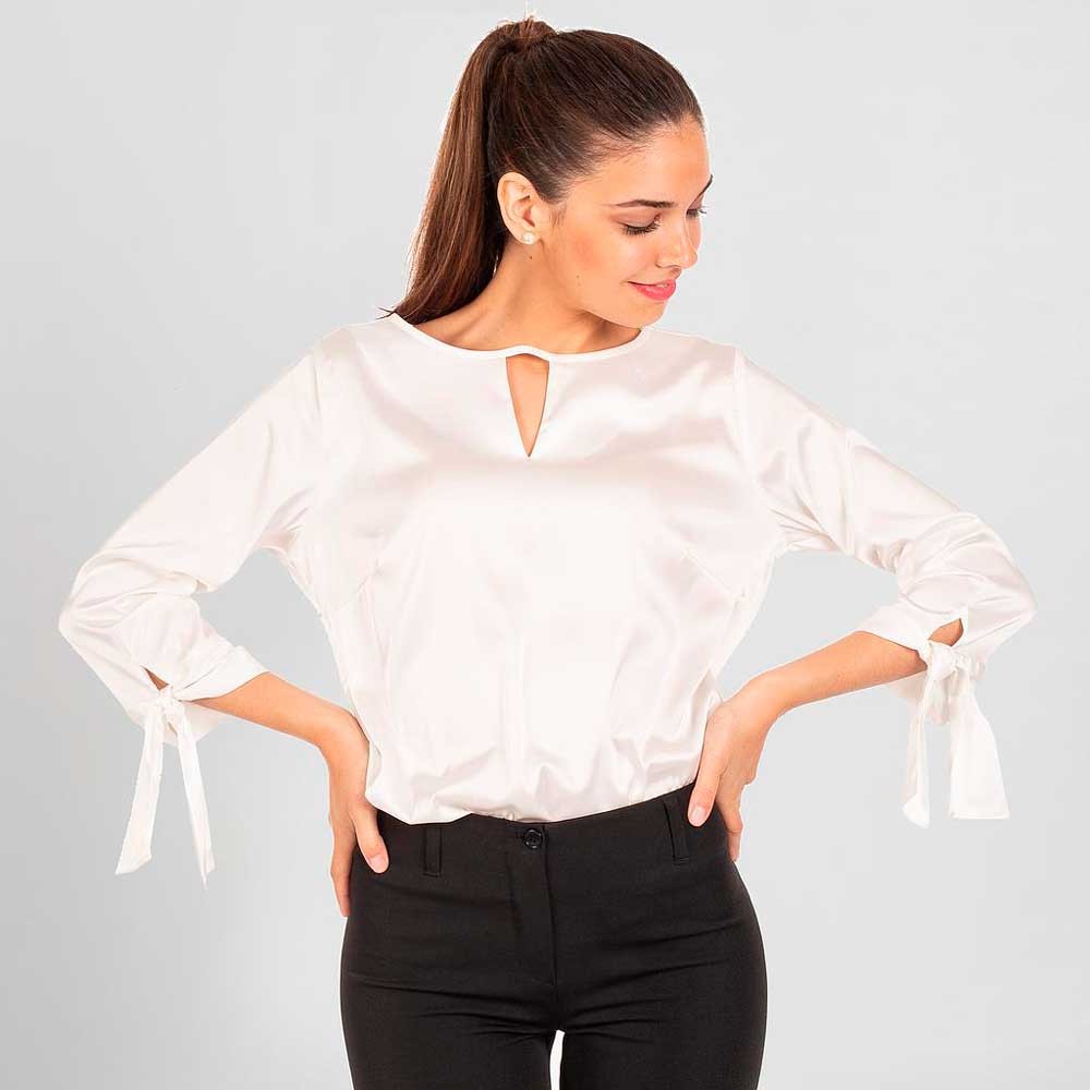 Blusa de trabajo blanca elegante de mujer para hoteles de manga larga