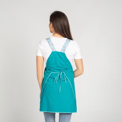 Casulla de maestra guardería estampada niños ABC verde agua