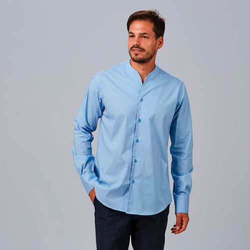 Camisa de trabajo hombre moderna y elegante cuello chimenea celeste