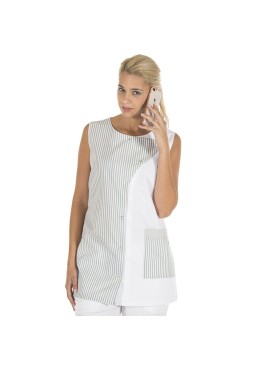 Blusa semiajustada con pinzas