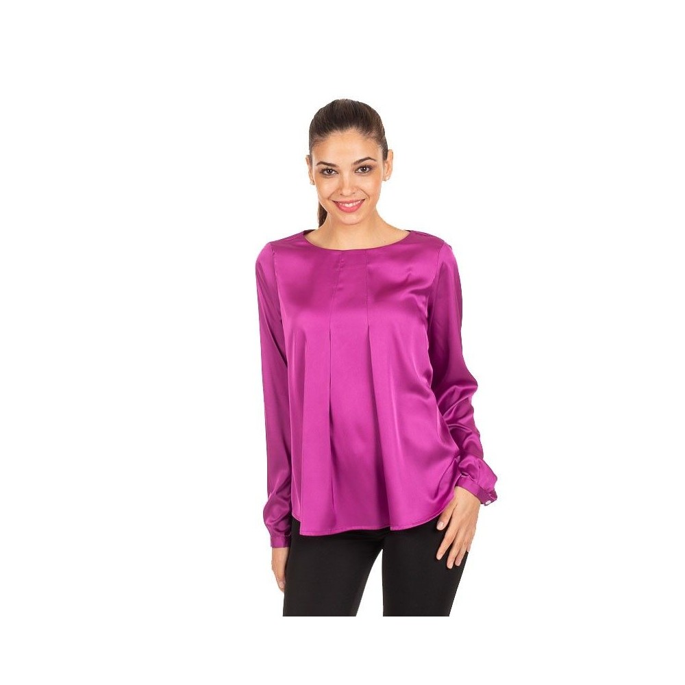 Blusa de secretaria elegante